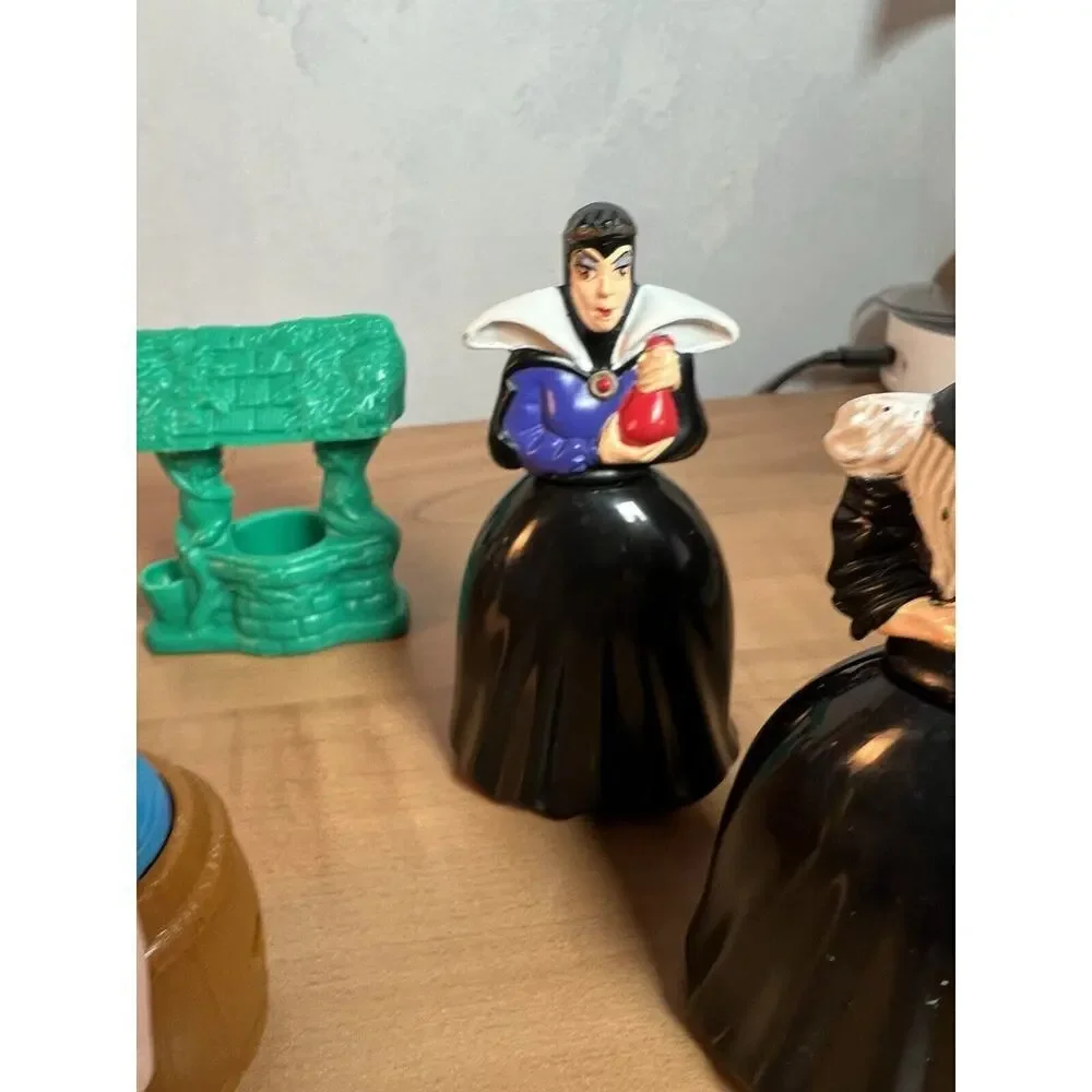 Bundle Of 9 Snow White Vintage Toys Fast Food 1990s